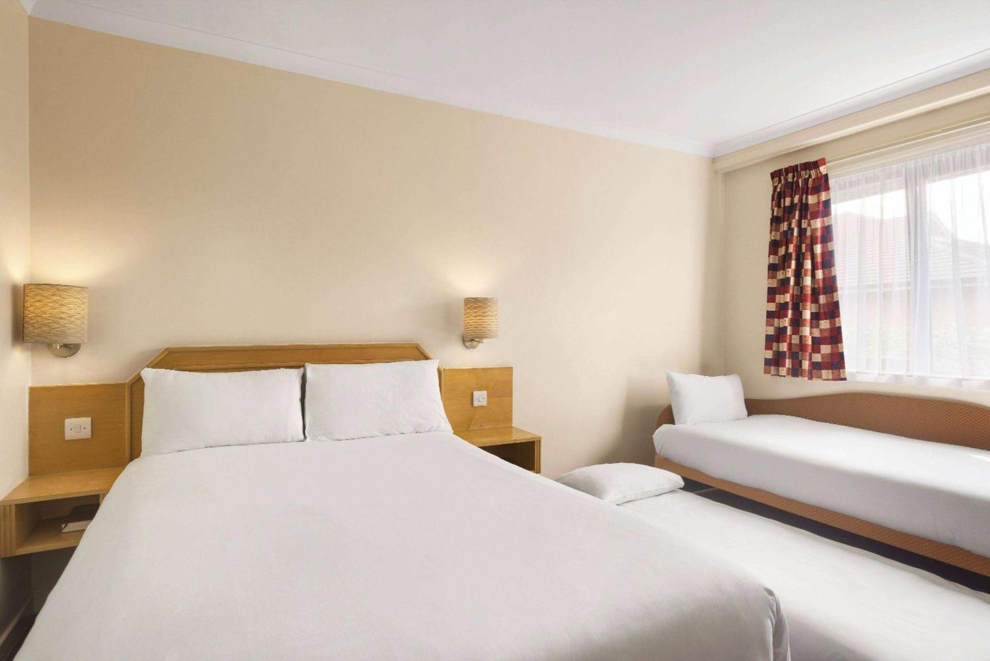 Days Inn המילטון מראה חיצוני תמונה